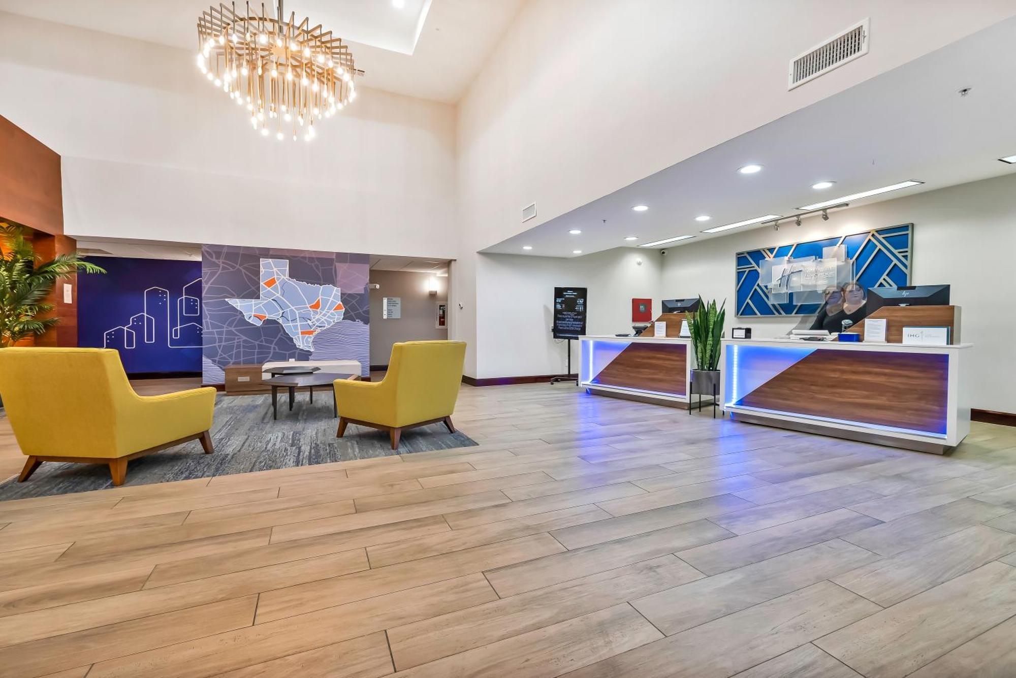 Holiday Inn Express Palestine By Ihg Екстериор снимка