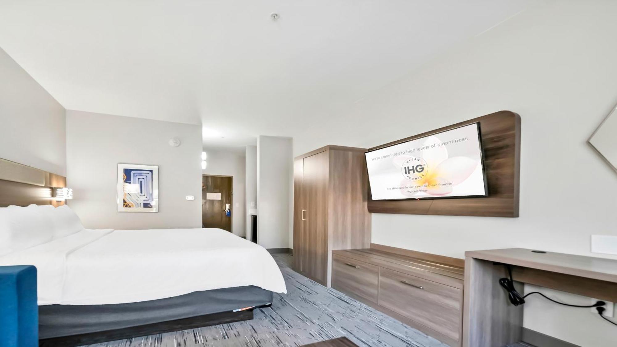 Holiday Inn Express Palestine By Ihg Екстериор снимка